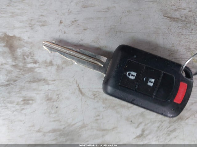 2017 MITSUBISHI MIRAGE G4 ML32F3FJ4HHF15384 Photo 10