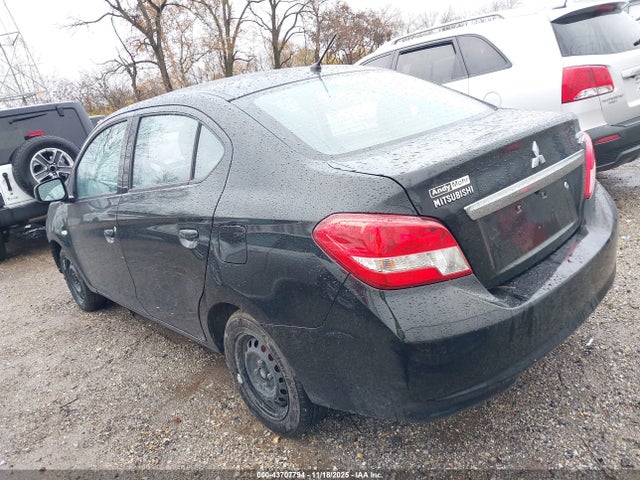 2017 MITSUBISHI MIRAGE G4 ML32F3FJ4HHF15384 Photo 2