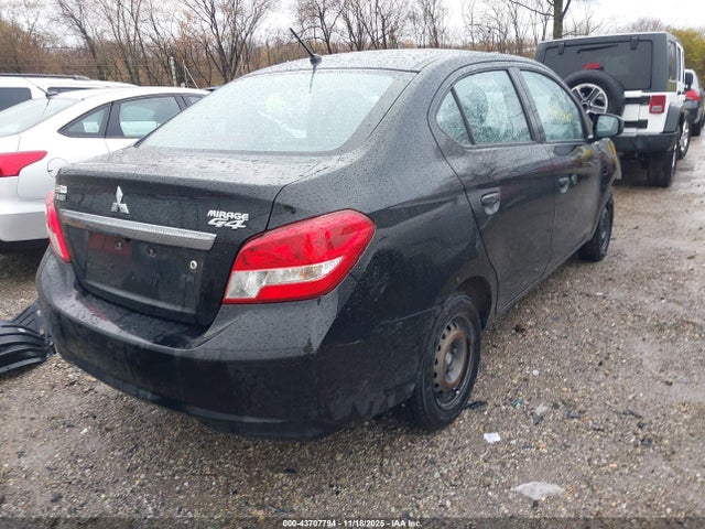 2017 MITSUBISHI MIRAGE G4 ML32F3FJ4HHF15384 Photo 3