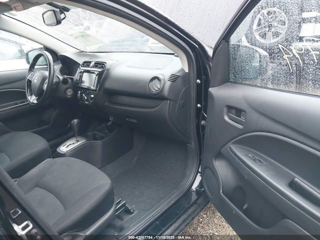 2017 MITSUBISHI MIRAGE G4 ML32F3FJ4HHF15384 Photo 4