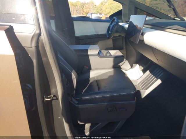 2024 TESLA CYBERTRUCK 7G2CEHEDXRA001044 Photo 4