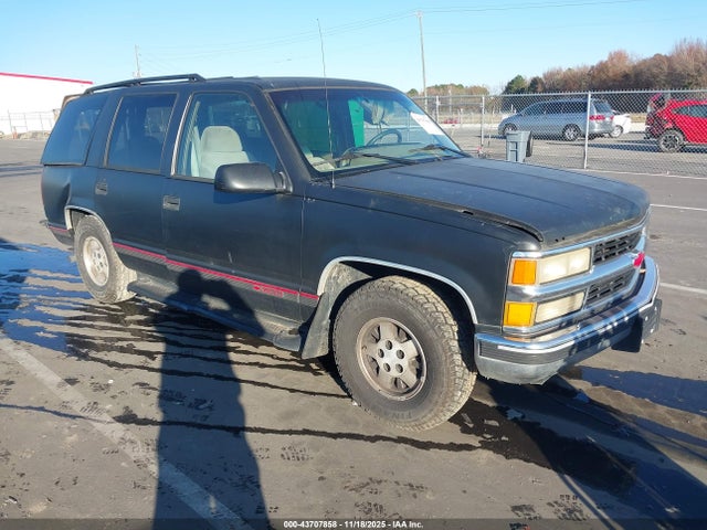 43707858 :رقم المزاد ، 1GNEC13K3SJ403068 vin ، 1995 Chevrolet Tahoe C1500 مزاد بيع