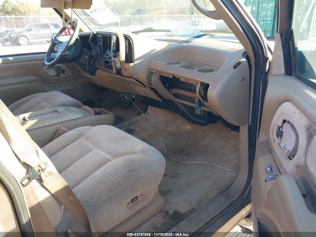 43707858 :رقم المزاد ، 1GNEC13K3SJ403068 vin ، 1995 Chevrolet Tahoe C1500 مزاد بيع