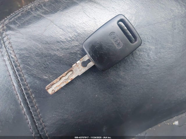 1998 AUDI A4 WAUED68D0WA000228 Photo 10