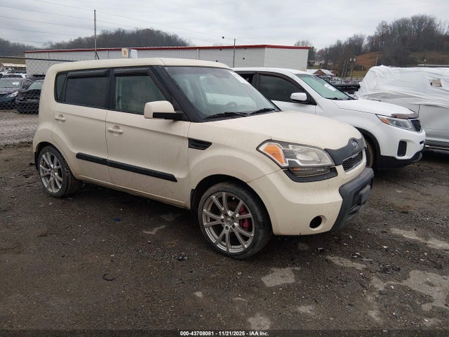 Продажа на аукционе авто 2011 Kia Soul !, vin: KNDJT2A24B7718054, номер лота: 43708081