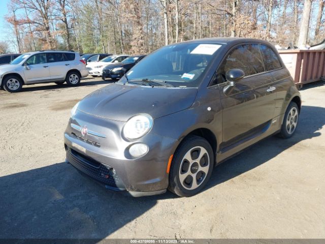 2015 FIAT 500E 3C3CFFGE2FT741282 Photo 1