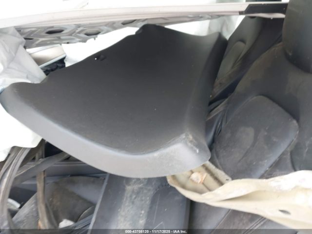 2021 TESLA MODEL 3 5YJ3E1EB0MF045316 Photo 4