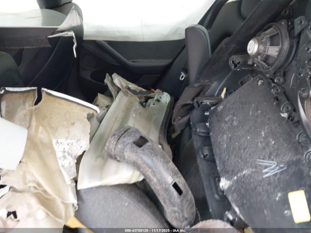 2021 TESLA MODEL 3 5YJ3E1EB0MF045316 Photo 7