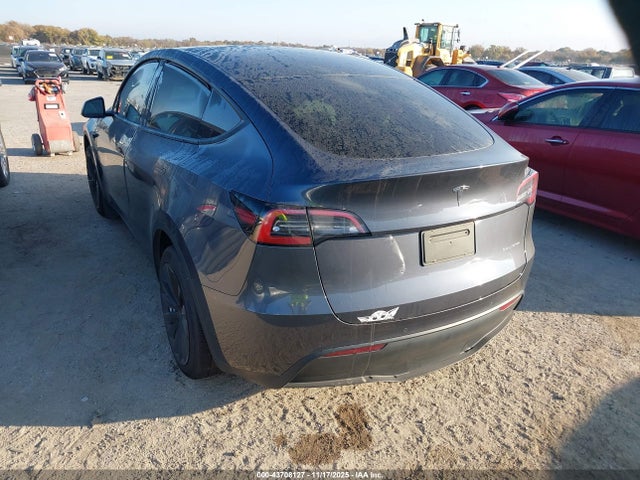 2022 TESLA MODEL Y 7SAYGDEE1NF536249 Photo 2