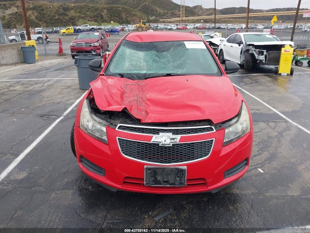 1G1PA5SG6E7254046 Chevrolet Cruze Ls Auto