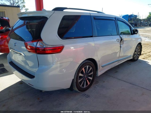 2018 TOYOTA SIENNA 5TDYZ3DC2JS954794 Photo 3