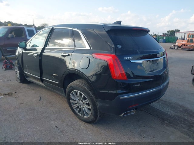 2019 CADILLAC XT5 1GYKNCRS7KZ149790 Photo 2