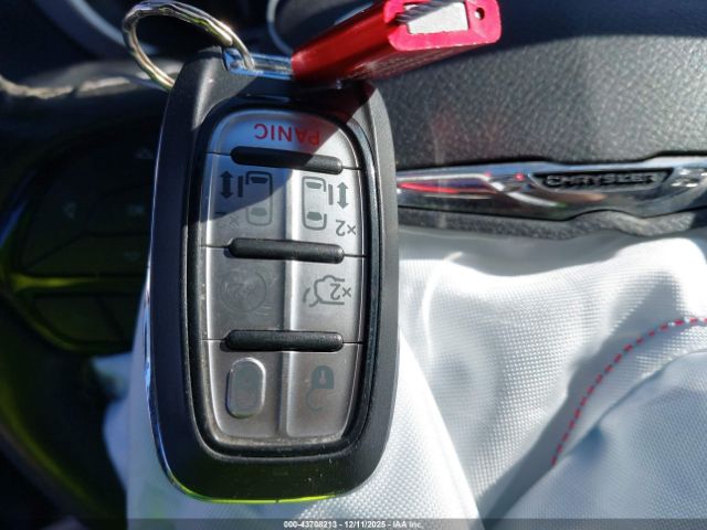 2019 CHRYSLER PACIFICA 2C4RC1FG4KR633201 Photo 10