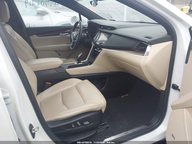2017 CADILLAC XT5 1GYKNBRS5HZ114703 Photo 4