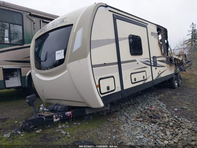 4EZT13424M8039235 Venture Travel Trailer
