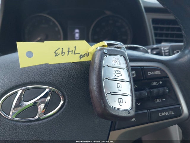 2018 HYUNDAI ELANTRA 5NPD84LF0JH286020 Photo 10