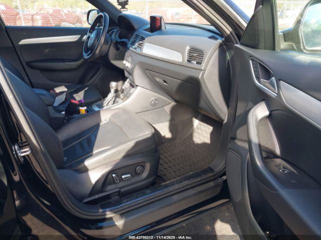 2017 AUDI Q3 WA1JCCFS9HR002174 Photo 4