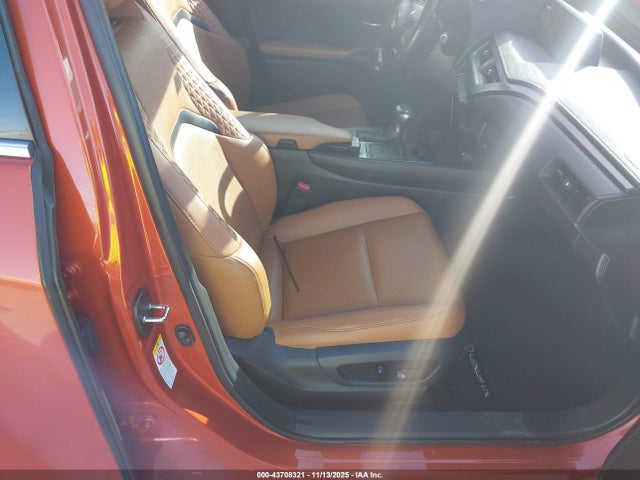 Lexus m20a-fks 2019 JTHY3JBH1K2012747 Image 5