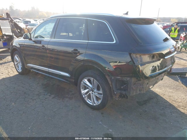 2021 AUDI Q7 WA1LXAF72MD034498 Photo 2