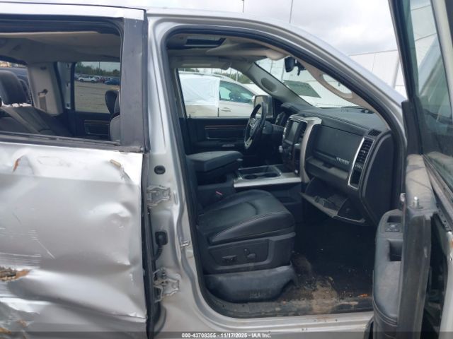 2016 RAM 1500 1C6RR6NT9GS297892 Photo 4