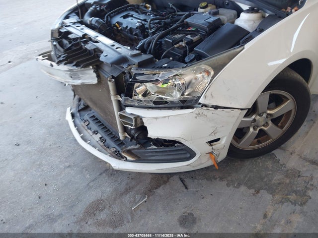43708468 :رقم المزاد ، 1G1PE5SB8G7185761 vin ، 2016 Chevrolet Cruze Limited 1lt Auto مزاد بيع