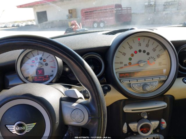 2008 MINI COOPER CLUBMAN WMWML33578TN67797 Photo 6