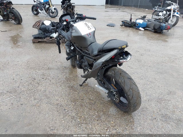 2022 KAWASAKI EX650 ML5EXEN13NDA73425 Photo 2