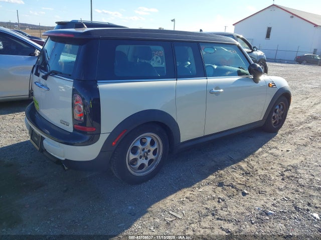 2014 MINI CLUBMAN WMWZF3C50ET491848 Photo 3