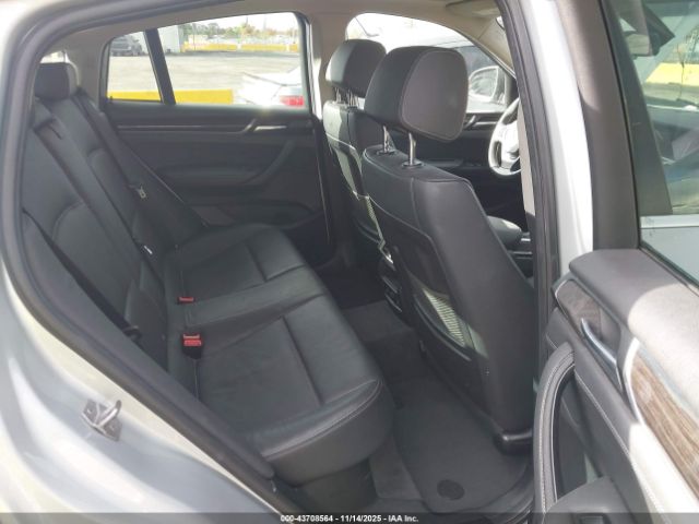 2017 BMW X4 5UXXW3C3XH0T79913 Photo 7