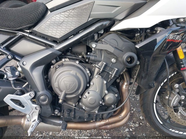 2024 TRIUMPH MOTORCYCLE TIGER SMTL20UL0RTBS4992 Photo 7
