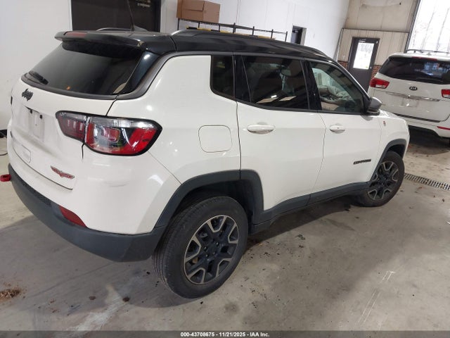 2019 JEEP COMPASS 3C4NJDDB7KT669121 Photo 3