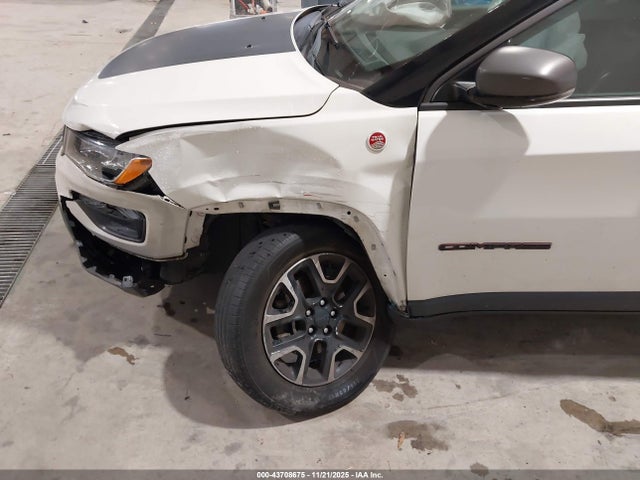 2019 JEEP COMPASS 3C4NJDDB7KT669121 Photo 5