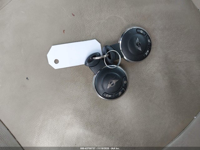 2012 MINI COOPER S WMWZP3C51CT250343 Photo 10