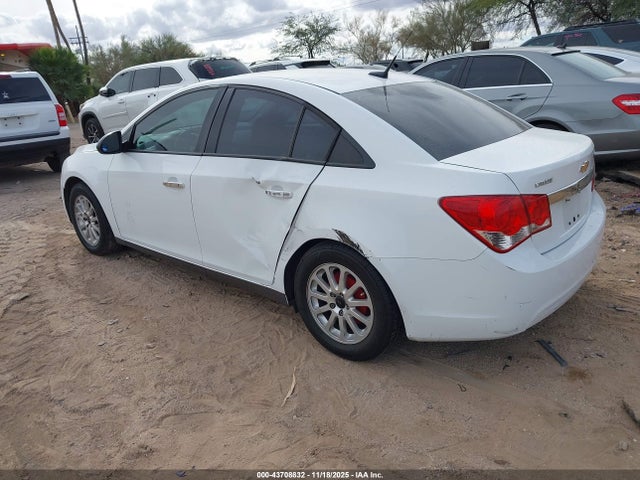 1G1PA5SHXE7474668 Chevrolet Cruze Ls Auto