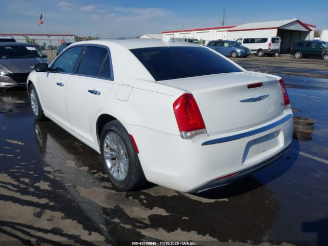 2017 CHRYSLER 300C 2C3CCAEG0HH564615 Photo 2