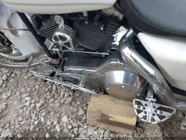 2006 HARLEY-DAVIDSON FLHRI 1HD1FBW176Y703862 Photo 8