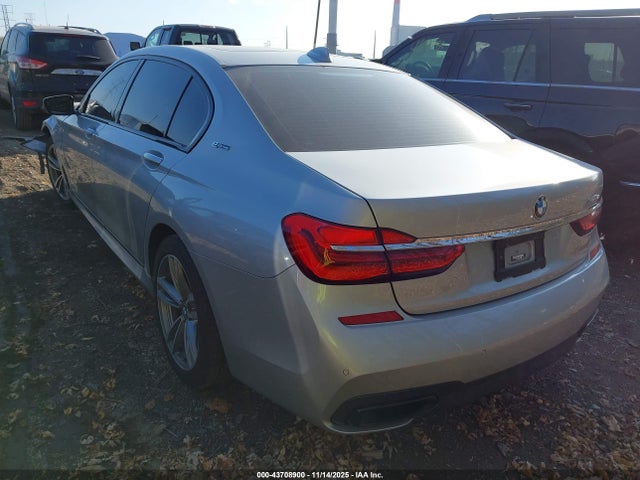 Продажа на аукционе авто 2018 Bmw 740e Xdrive Iperformance, vin: WBA7J2C5XJG938155, номер лота: 43708900