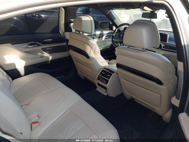 Продажа на аукционе авто 2018 Bmw 740e Xdrive Iperformance, vin: WBA7J2C5XJG938155, номер лота: 43708900