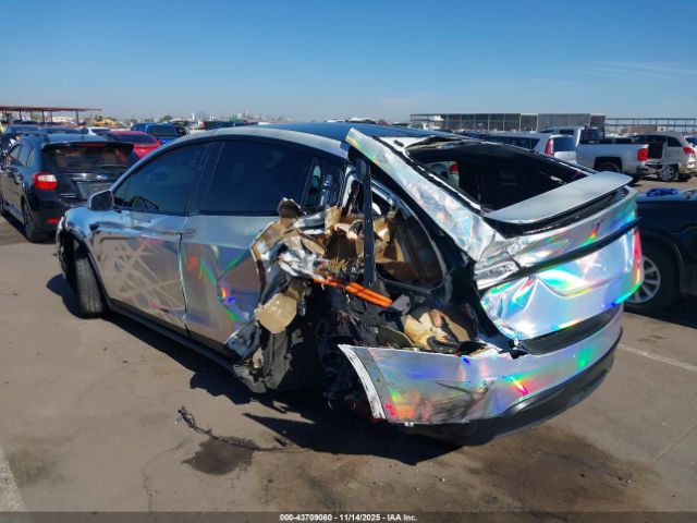 2022 TESLA MODEL X 7SAXCBE68NF331760 Photo 2