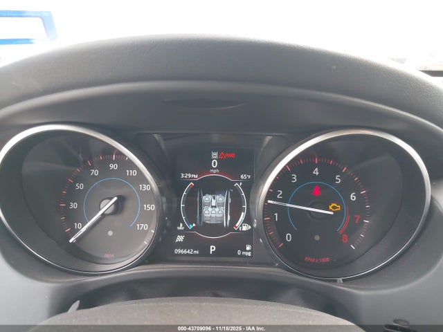 2017 JAGUAR XE SAJAF4BV1HA960003 Photo 6