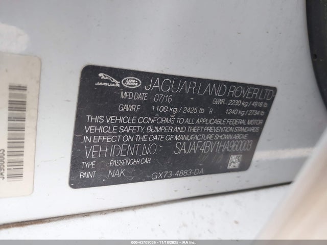 2017 JAGUAR XE SAJAF4BV1HA960003 Photo 8