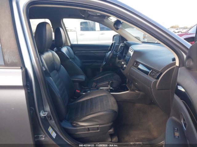 2020 MITSUBISHI OUTLANDER JA4AD3A38LZ004097 Photo 4