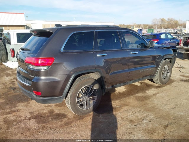 2017 JEEP GRAND CHEROKEE 1C4RJEBG8HC943873 Photo 3