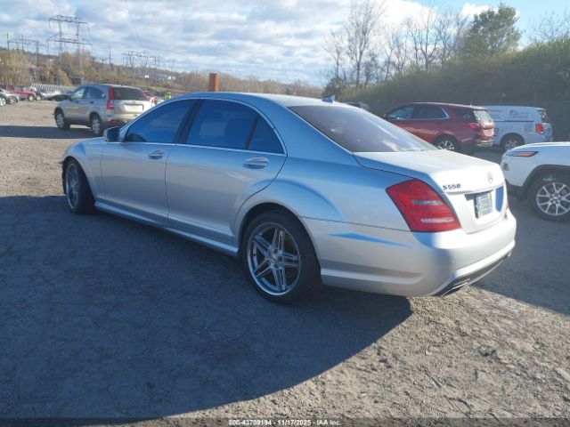 2010 MERCEDES-BENZ S 550 WDDNG7BB5AA291444 Photo 2