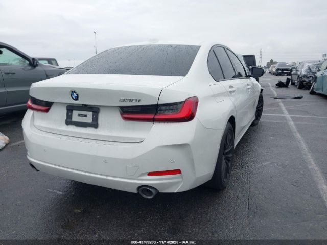 2023 BMW 330I 3MW69FF02P8D75685 Photo 3