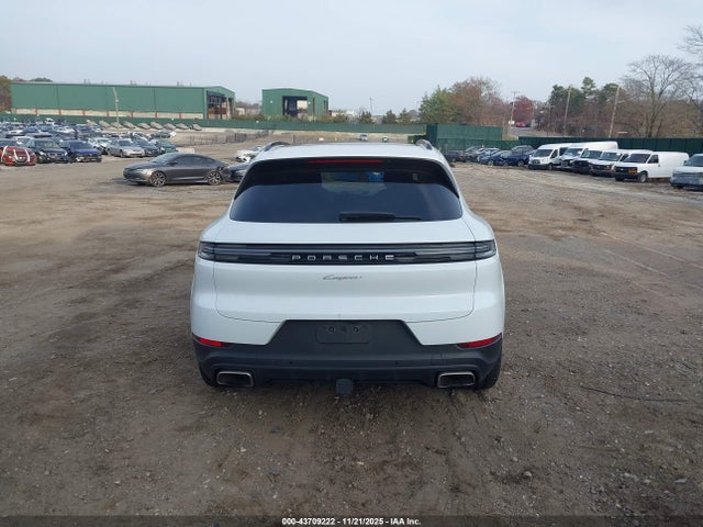 Porsche Cayenne 2024 WP1AA2AY9RDA07177 Image 17