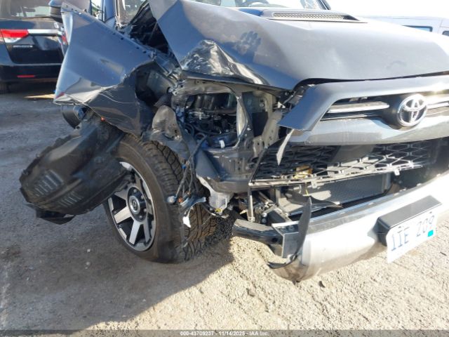 2024 TOYOTA 4RUNNER JTEPU5JR4R6286633 Photo 5