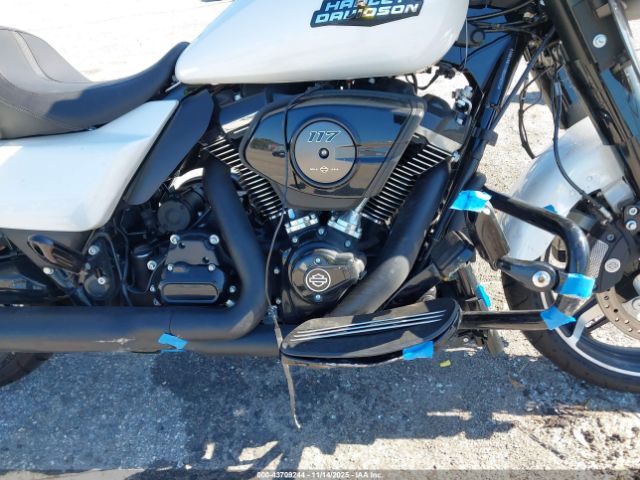 2024 HARLEY-DAVIDSON FLHX 1HD1KB711RB640291 Photo 7