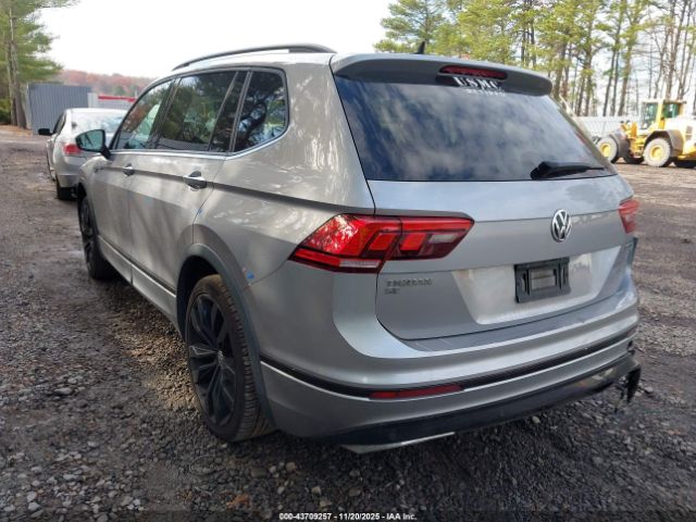 2021 VOLKSWAGEN TIGUAN 3VV2B7AX7MM130899 Photo 2