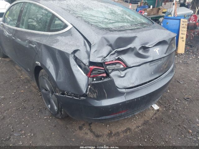 2018 TESLA MODEL 3 5YJ3E1EB5JF066013 Photo 5